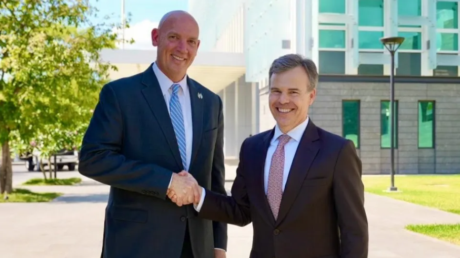 Jorgan K. Andrews y Barret