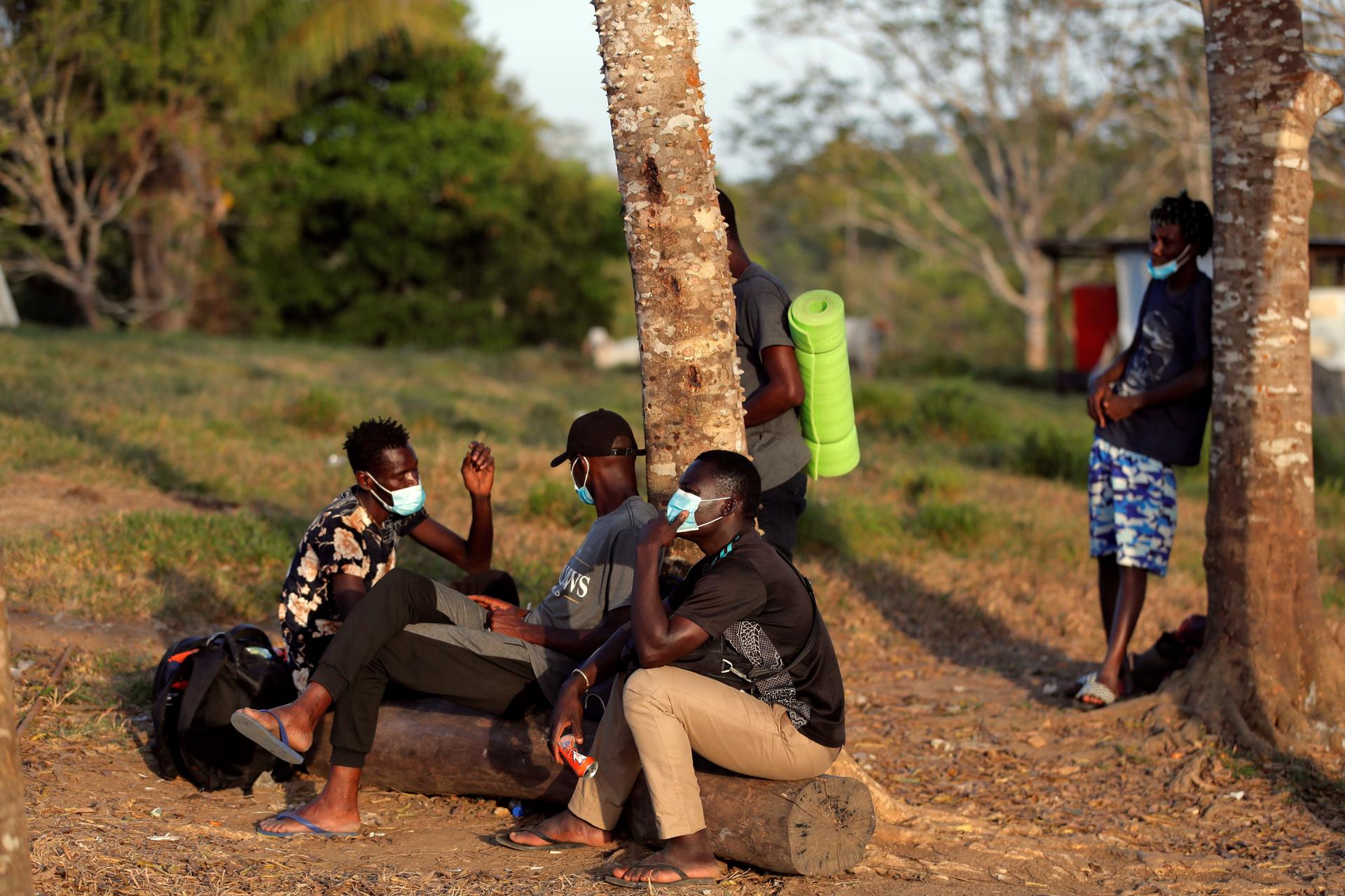 IA se pone creativa: ahora inventa cuentos para odiar migrantes