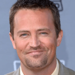 Matthew Perry, una de las estrellas de la exitosa serie de televisión "Friends", fue hallado muerto en su domicilio en octubre del 2023. (Foto Prensa Libre: EFE)