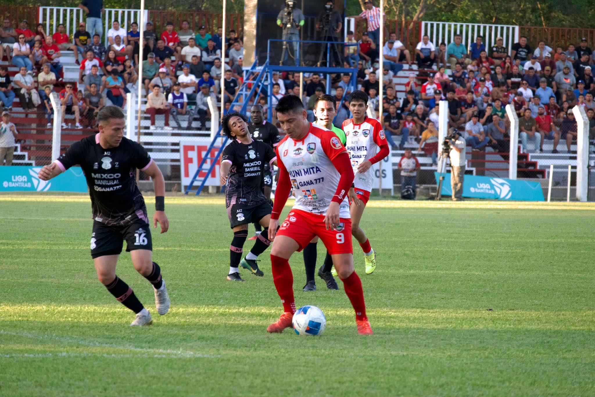 Liga Nacional : Mictlán y Mixco protagonizan vibrante empate en el estadio La Asunción