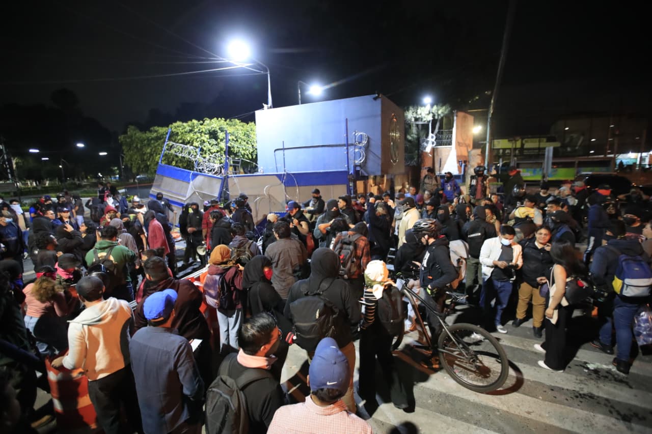 PLANTON USAC WALTER MAZARIEGOS