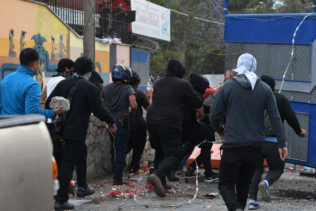 PLANTON USAC WALTER MAZARIEGOS