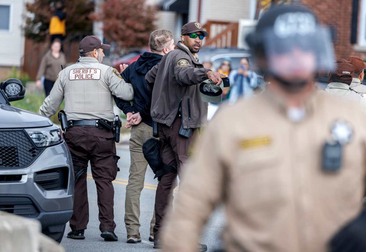 Policía de Texas podrá detener a personas que sospeche están en EEUU de forma irregular