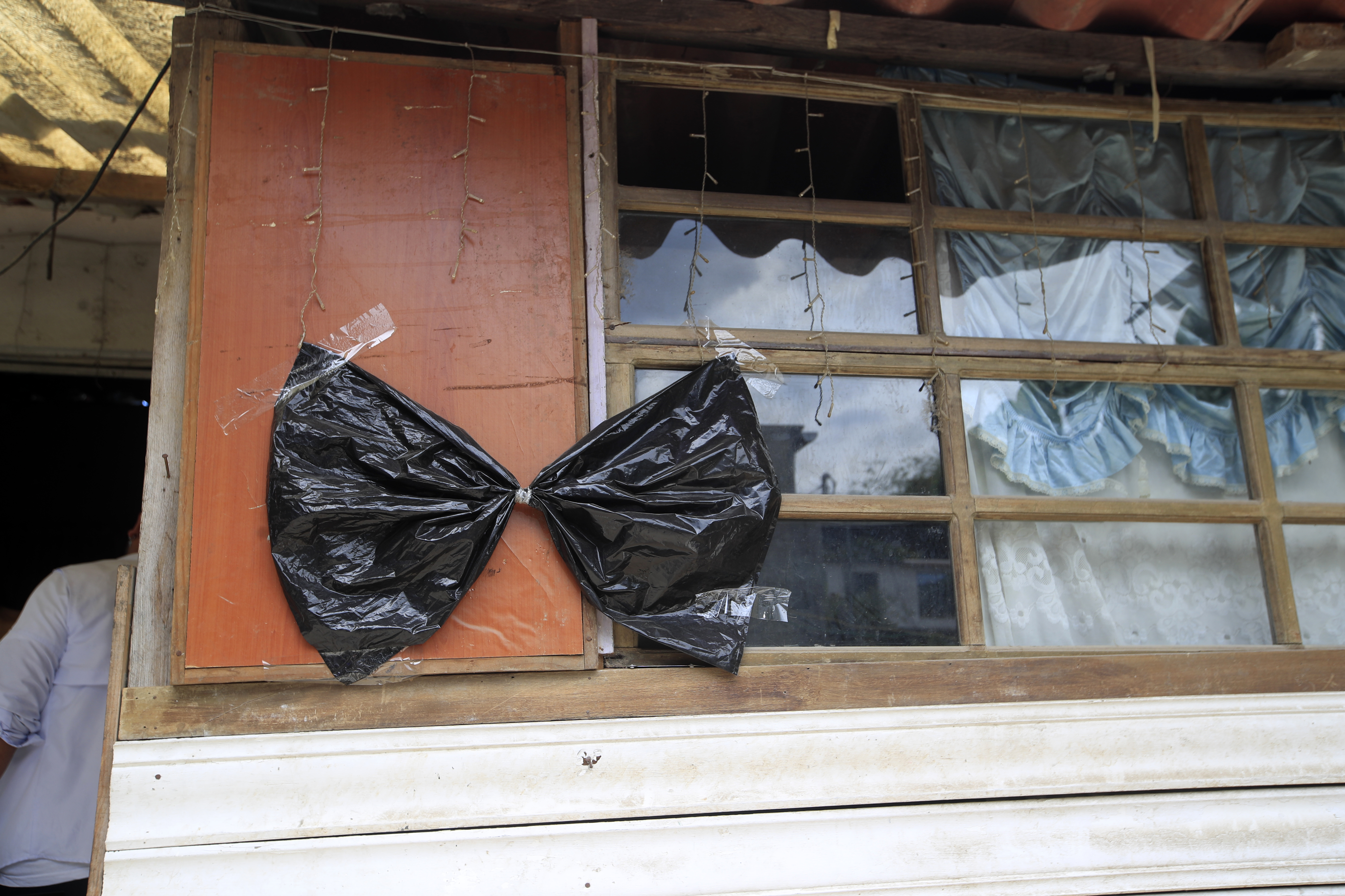 SEPELIO PAREJA ASESINADA CEVICHERÍA ZONA 6'