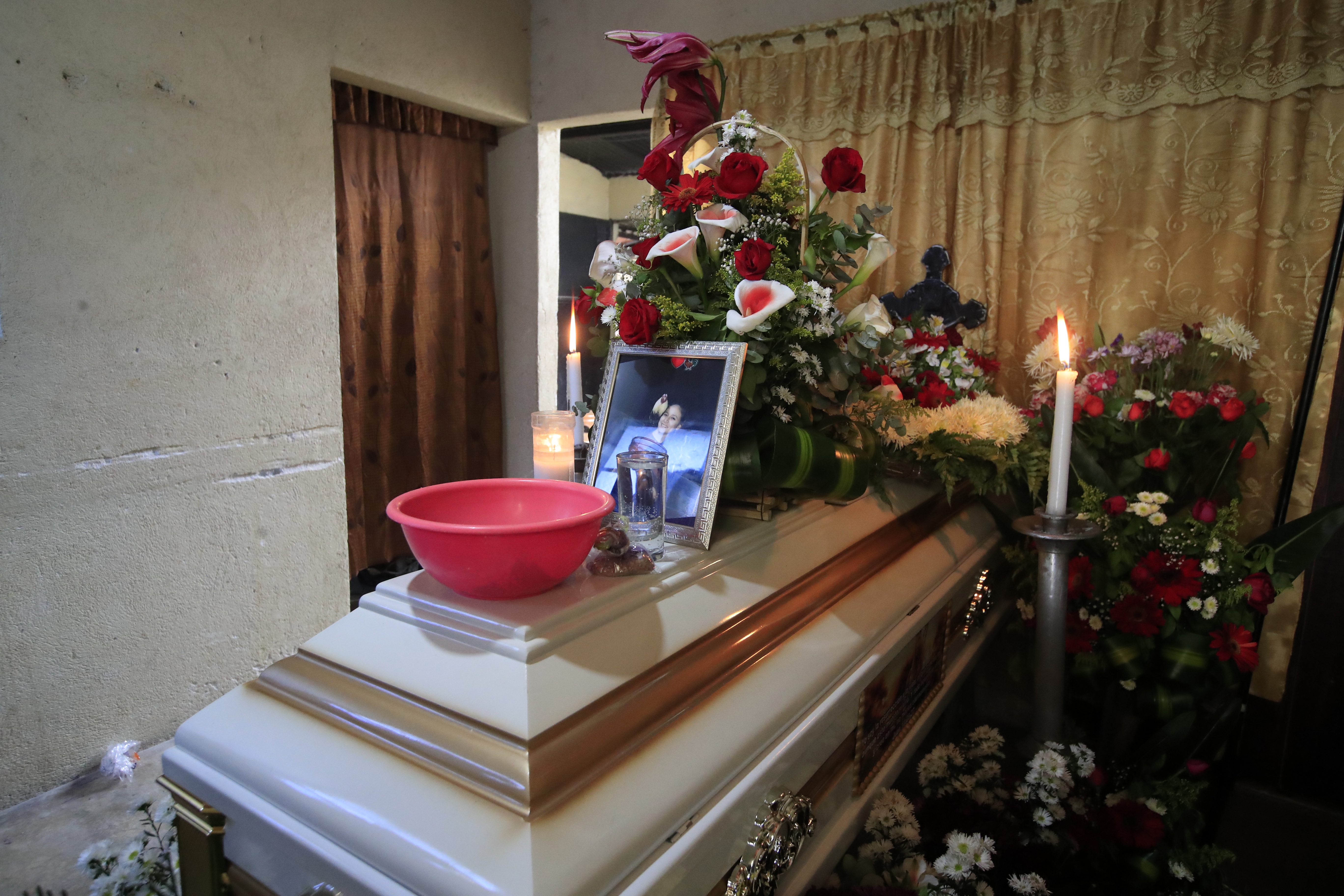 SEPELIO PAREJA ASESINADA CEVICHERÍA ZONA 6'