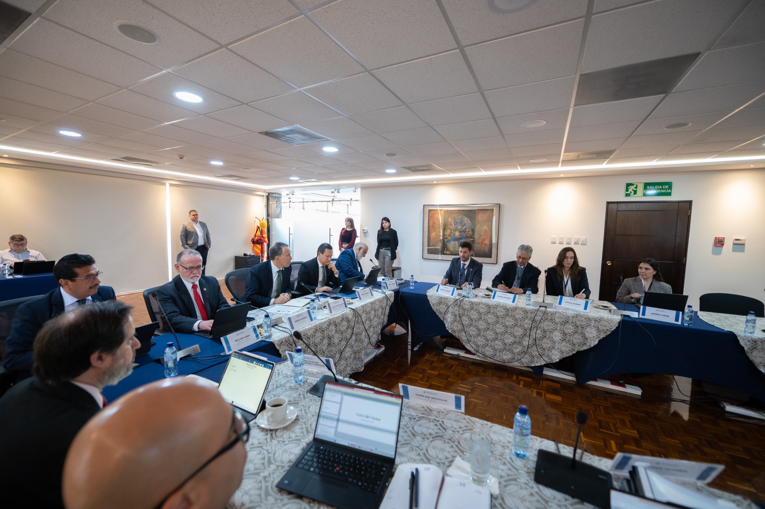 País apunta al grado de inversión y expone indicadores macroeconómicos ante calificadora Standard & Poor’s