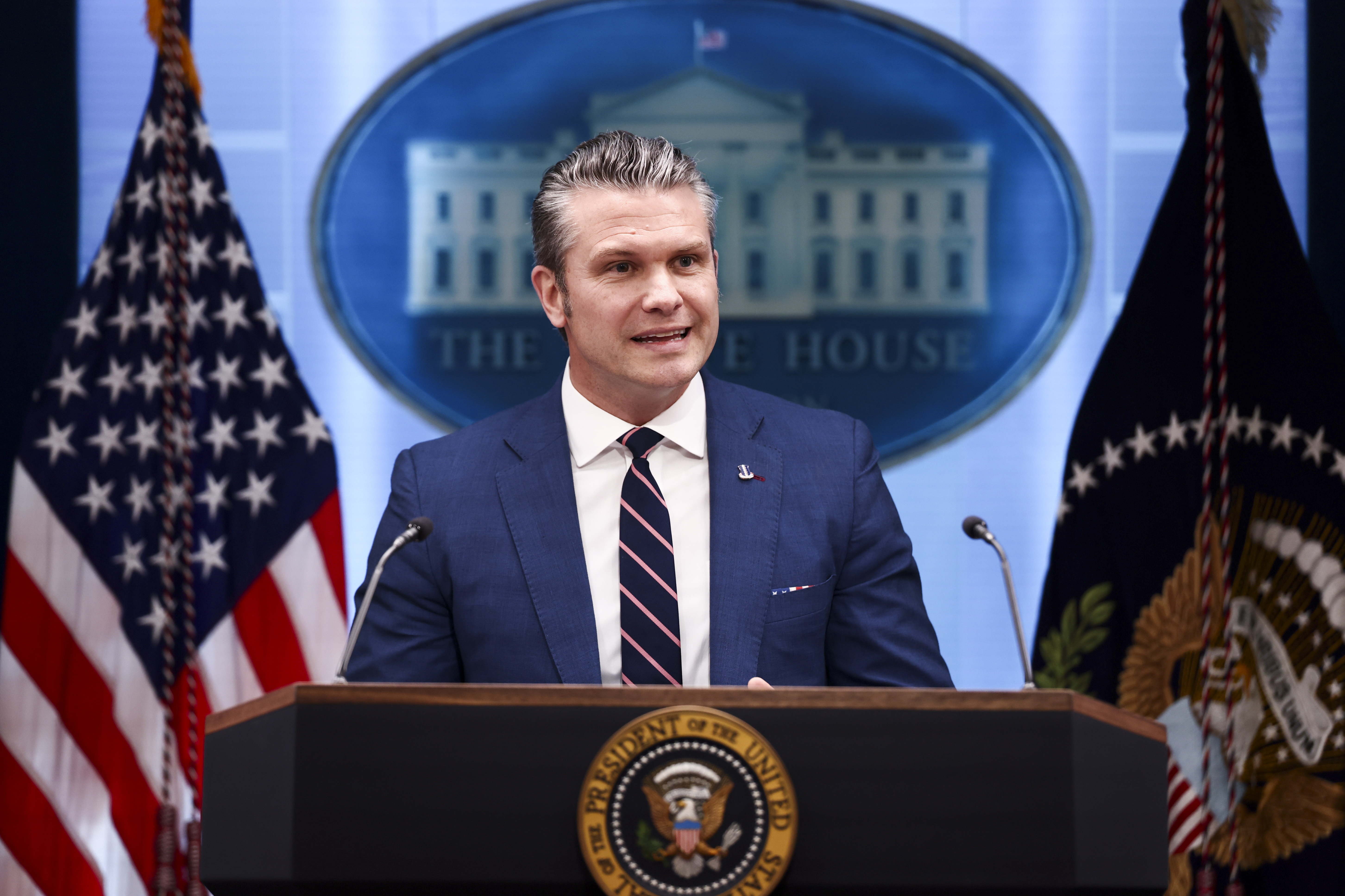 “Cómplice de una guerra ilegal”: Piden juicio político contra el secretario de Defensa de EE. UU. y esto podría pasar