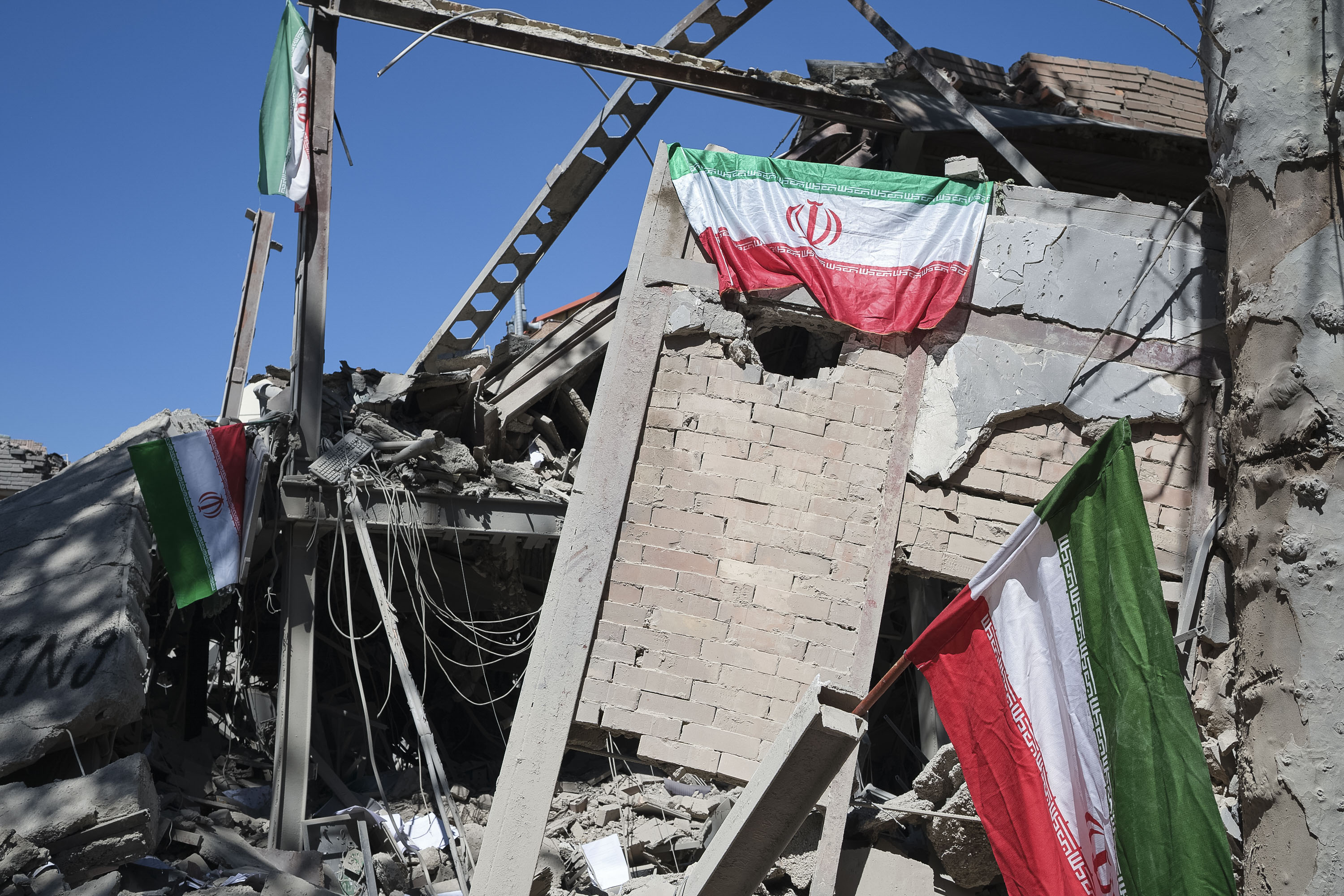 Bombardeo contra la Universidad Sharif en Teherán causa daños