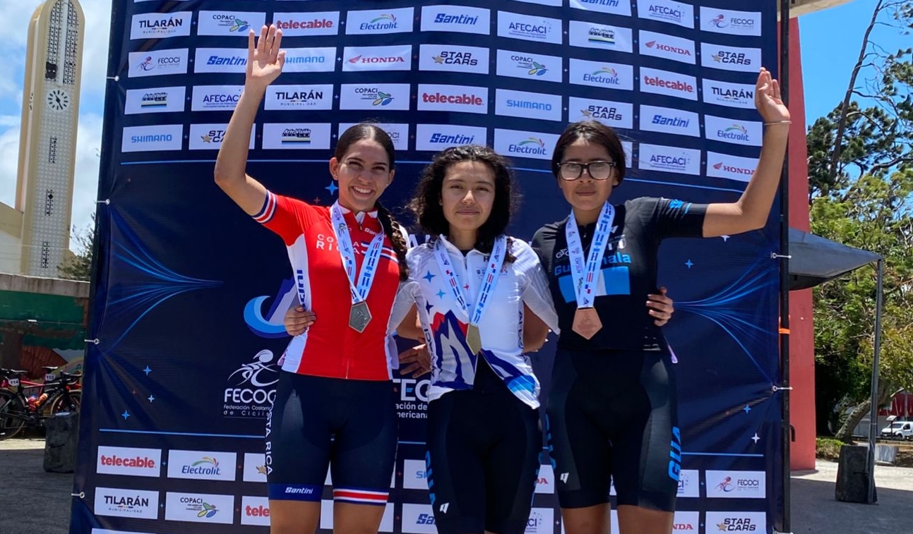 Ana Sofía Robles se corona campeona del Centroamericano de Ciclismo en ruta juvenil femenina