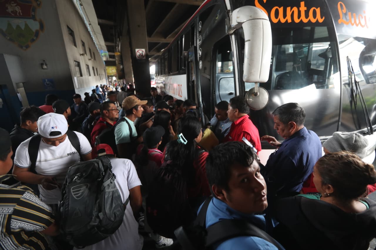 Precios de gasolina en Guatemala este Miércoles Santo: así están el valor por galón