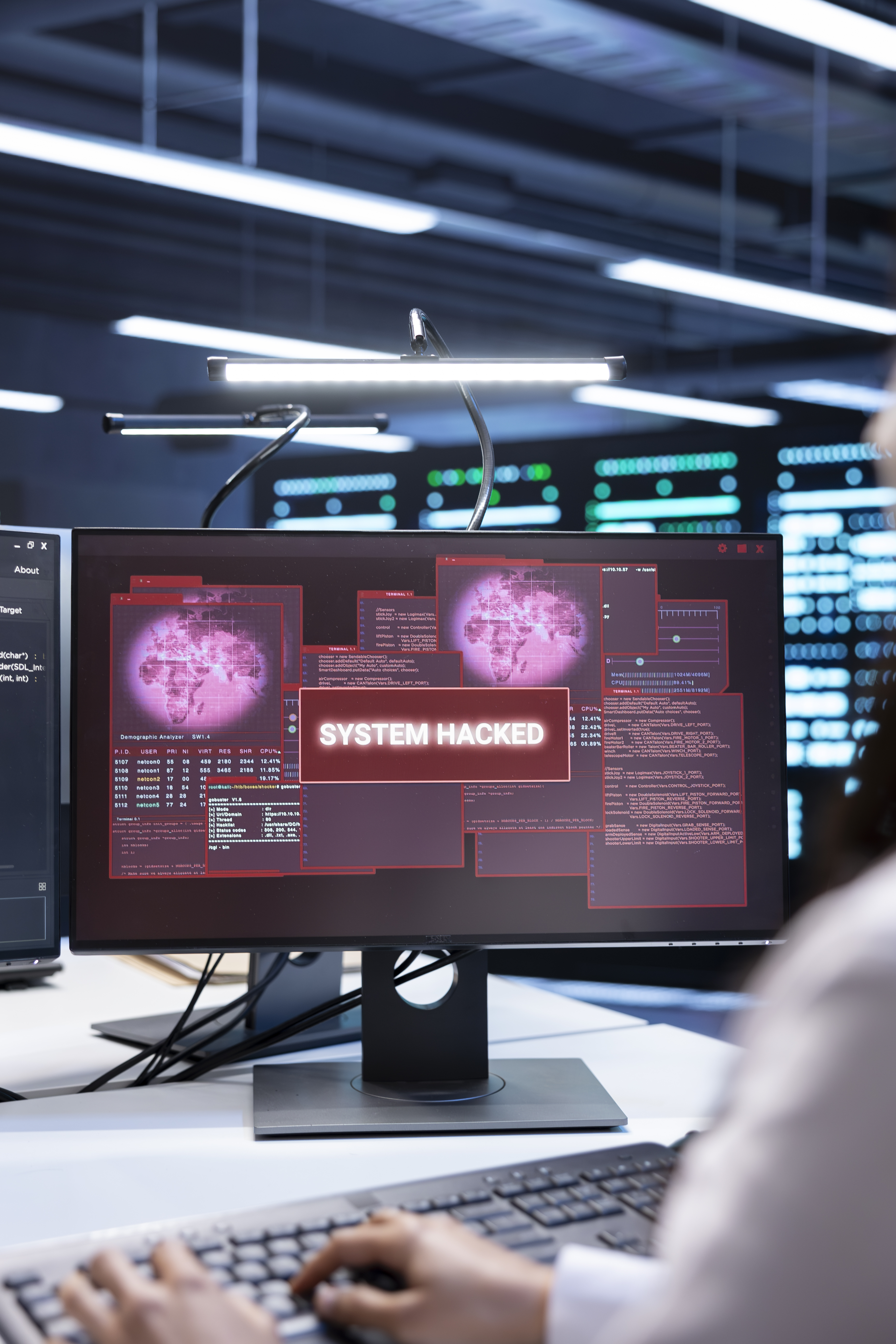 Un ciberataque ha alcanzado a algunas instituciones en Guatemala. Expertos hablan de qué hacer para frenar esta situación.  (Foto Prensa Libre: Freeepik)