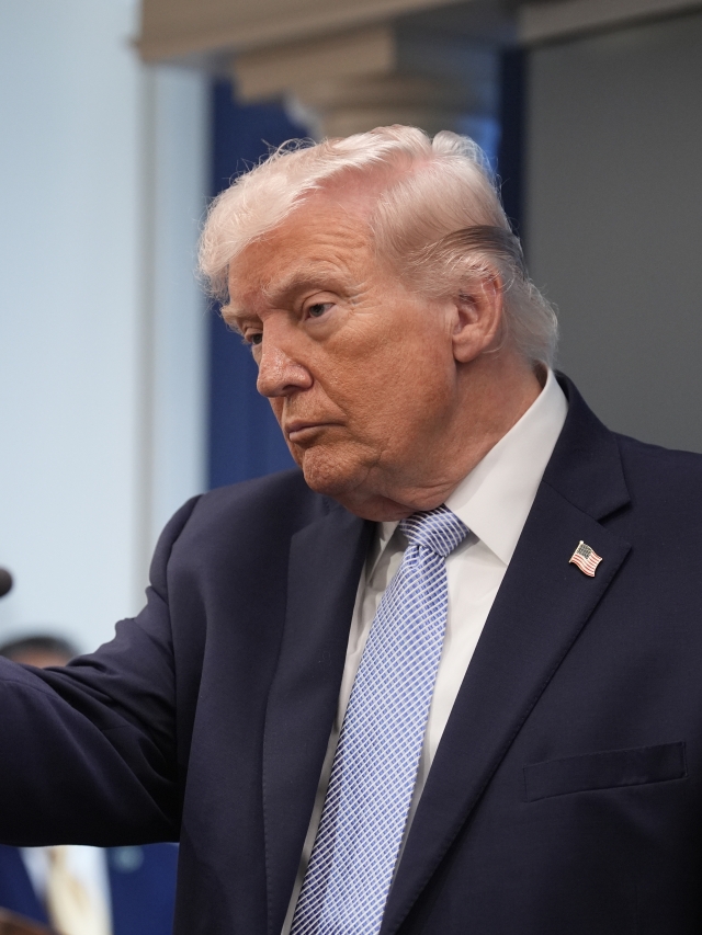 Trump aplaza por dos semanas sus ataques previstos a Irán