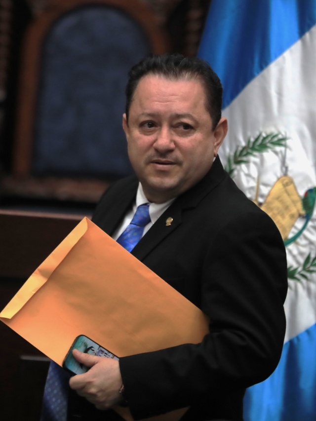 Reelección de Walter Mazariegos desata rechazo