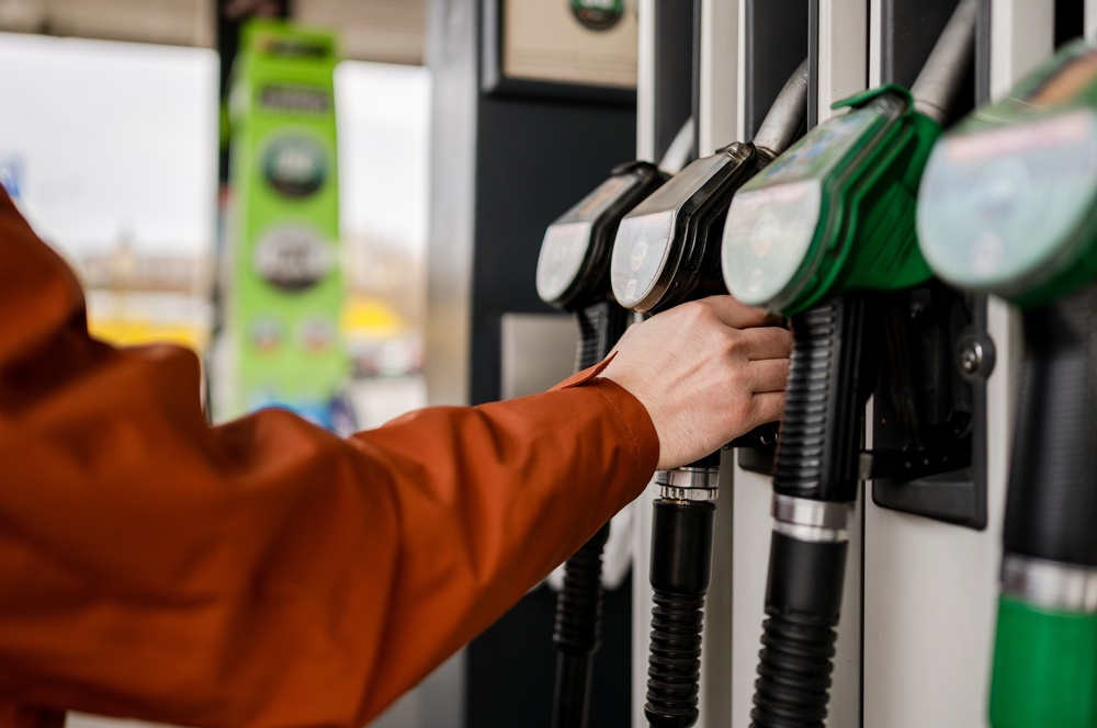 Subsidio a combustibles 2026: reglamento, montos y cómo se aplicará el descuento por galón