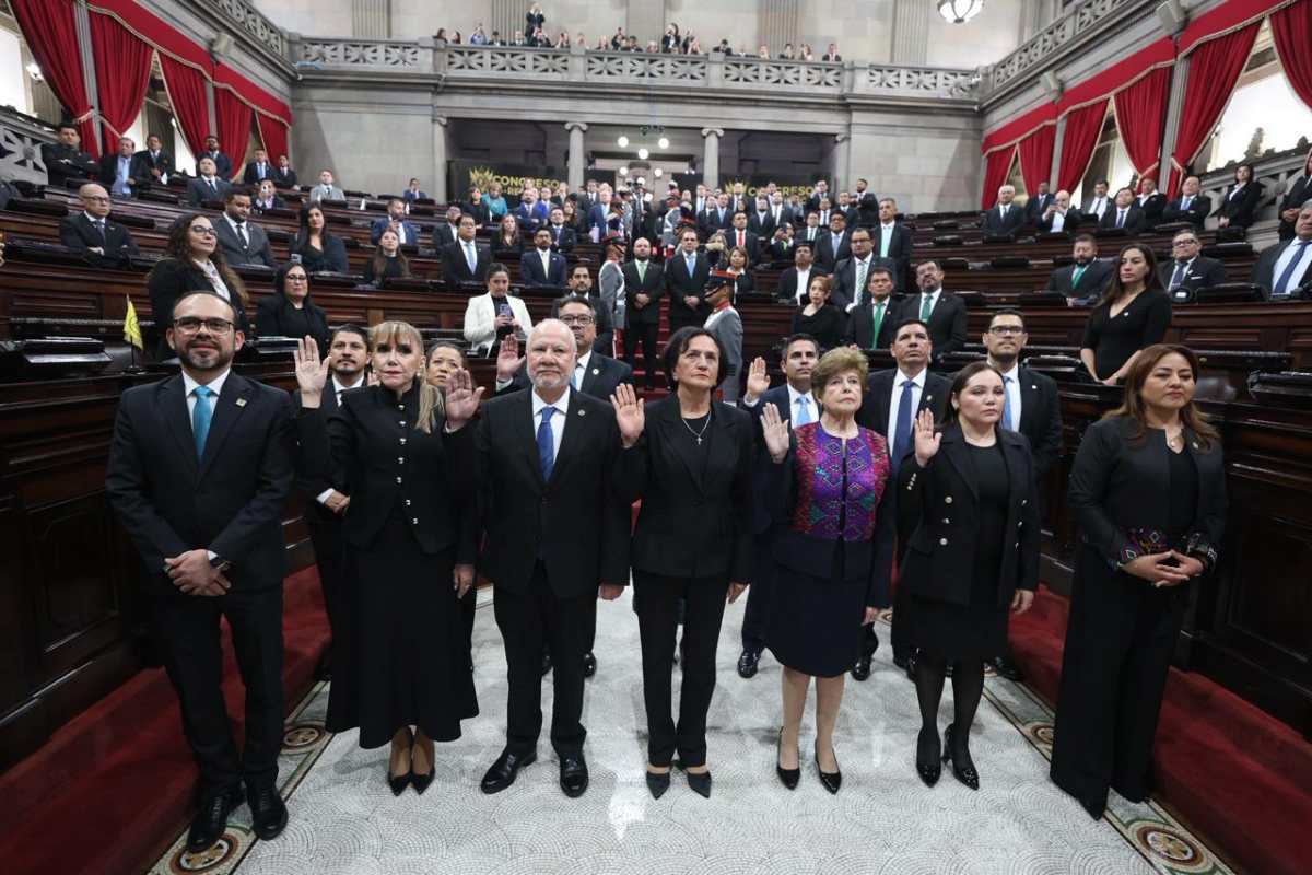 Los magistrados de la CC tomarán posesión esta semana. (Foto Prensa Libre: HemerotecaPL)