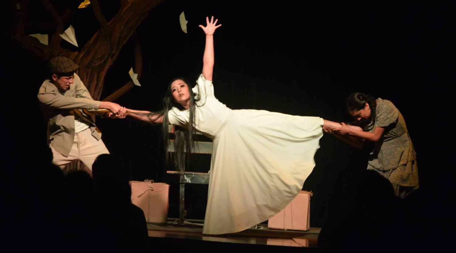 “La última palabra”: La obra que explora el existencialismo humano desde los miedos y anhelos