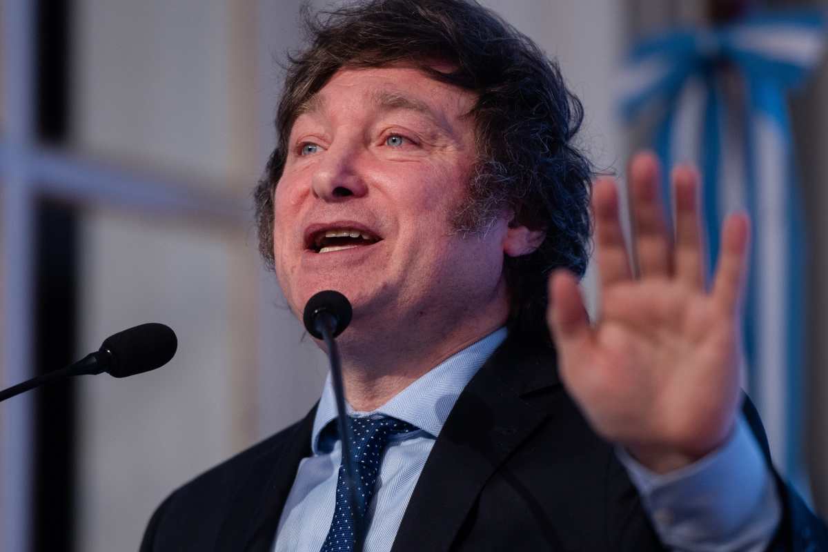 El Gobierno de Javier Milei bloqueó el acceso de periodistas a la Casa Rosada, medida inédita que fue rechazada por medios y la oposición. (Foto Prensa Libre: Shutterstock)
