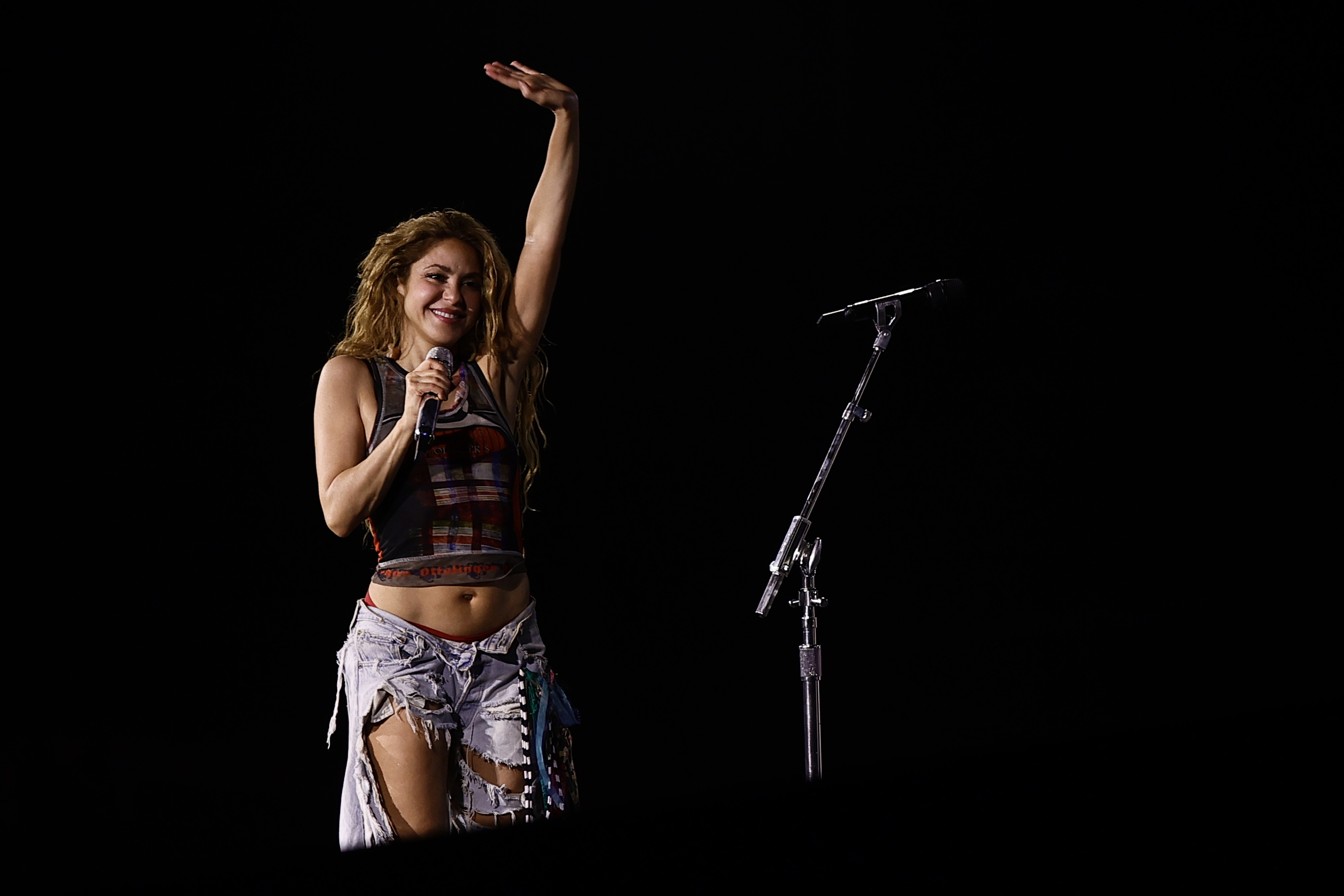 Shakira celebra la clasificación de Colombia con un baile que queda grabado en