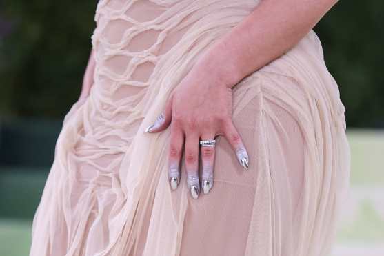 NEW YORK (United States), 04/05/2026.- US model Ashley Graham poses on the red carpet for the 2026 Met Gala, the annual benefit for the Metropolitan Museum of Art's Costume Institute, in New York, New York, USA, 04 May 2026. The event coincides with the Met Costume Institute's spring 2026 exhibition 'Costume Art' which will be on view from 10 May 2026 through 10 January 2027. The dress code is Fashion is Art. (Moda, Nueva York) EFE/EPA/SARAH YENESEL