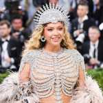 NEW YORK (United States), 04/05/2026.- US performer Beyonce poses on the red carpet for the 2026 Met Gala, the annual benefit for the Metropolitan Museum of Art's Costume Institute, in New York, New York, USA, 04 May 2026. The annual high-fashion fundraising event, held on the first Monday in May, benefits the Metropolitan Museum of Art's Costume Institute, with the 2026 exhibition theme being 'Costume Art'. (Nueva York) EFE/EPA/SARAH YENESEL