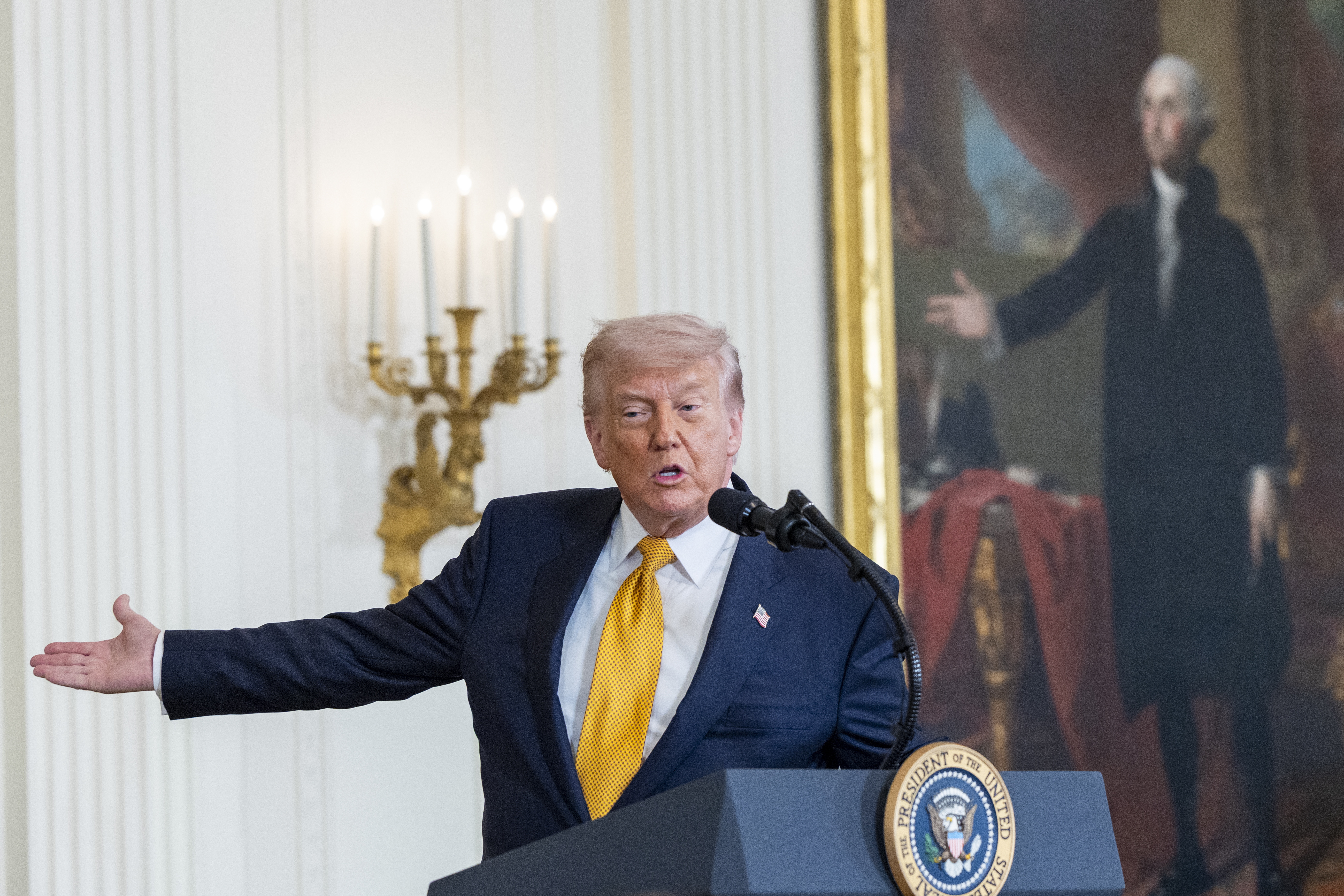 WASHINGTON (United States), 06/05/2026.- US President Donald Trump delivers remarks during a Military Mother's Day Event in the East Room of the White House. Washington, DC, USA, 06 May 2026. EFE/EPA/SHAWN THEW