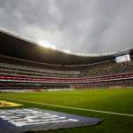 AME9999. CIUDAD DE MÉXICO (MÉXICO), 07/05/2026.- Fotografía del 3 de mayo de 2026 que muestra el Estadio Azteca (Banorte) en Ciudad de México (México). A 35 días del comienzo del Mundial, el estadio Azteca espera por nuevas historias que se unan a las de la primera tarjeta amarilla, a la de la primera sustitución, a un nuevo partido del siglo; anécdotas que se conviertan en leyendas dignas del único recinto que ha sido palco de tres torneos. EFE/ Isaac Esquivel / ARCHIVO