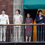 ACOMPAÑA CRÓNICA: MÉXICO BTS MÚSICA MEX2020. CIUDAD DE MÉXICO (MÉXICO), 06/05/2026.- La presidenta de México, Claudia Sheinbaum (3-d), reacciona junto a los integrantes del grupo surcoreano de K-pop BTS este miércoles, durante una visita al Palacio Nacional de Ciudad de México (México). EFE/ Sáshenka Gutiérrez