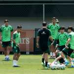 MEX2246. CIUDAD DE MÉXICO (MÉXICO), 08/05/2026.- Los jugadores de la Selección Mexicana de Fútbol entrenan este viernes, en el Centro de Alto Rendimiento de la Federación Mexicana de Fútbol en Ciudad de México (México). EFE/José Méndez