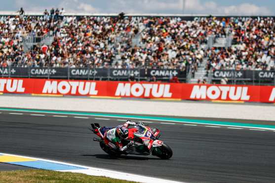 Le Mans (France), 08/05/2026.- Honda LCR rider Johann Zarco of France in action during the Practice session of the French Motorcycling Grand Prix in Le Mans, France, 08 May 2026. (Motociclismo, Francia) EFE/EPA/YOAN VALAT