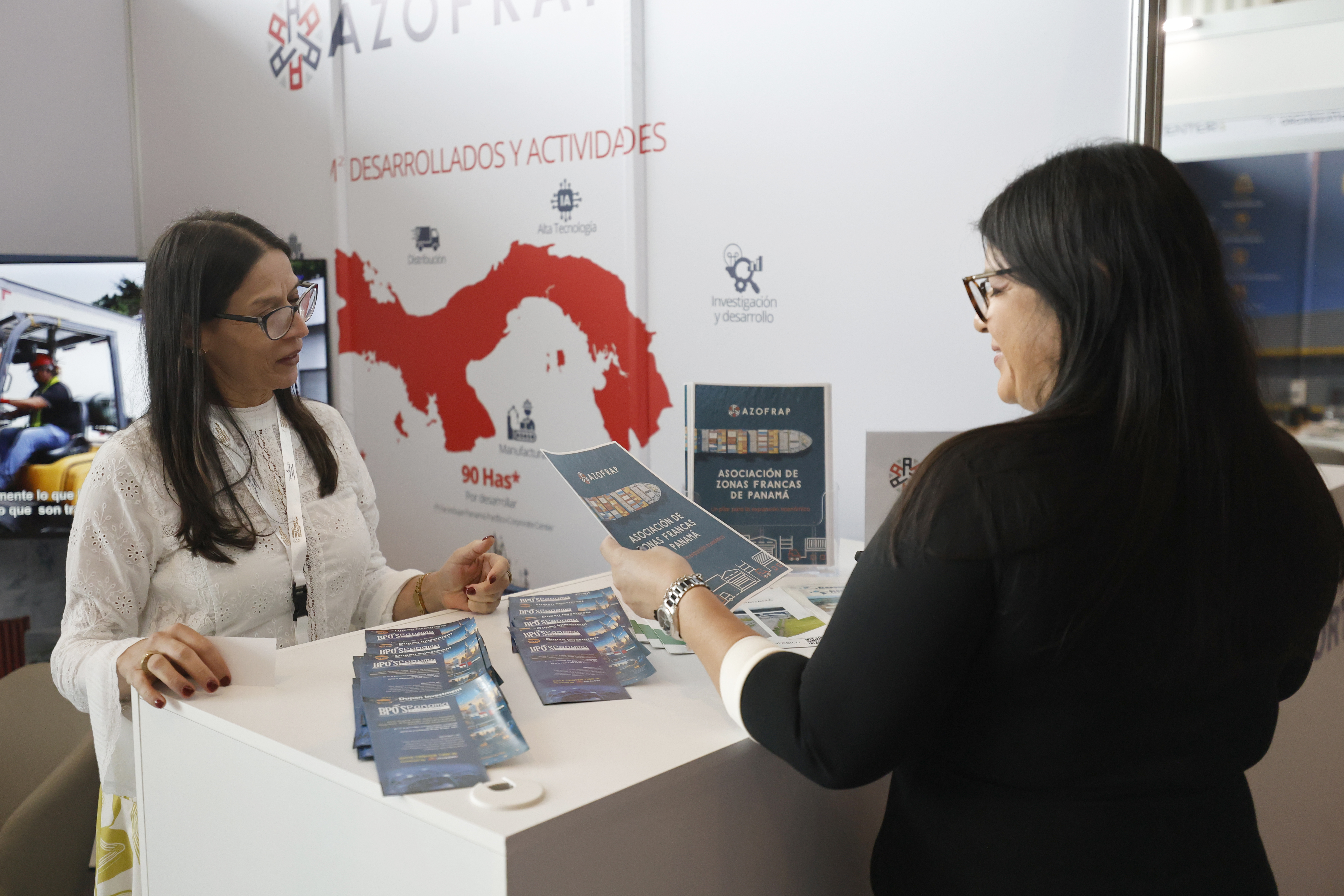 Zonas francas buscan reinventarse con sostenibilidad e inteligencia artificial