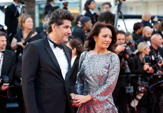 CANNES (France), 14/05/2026.- Nabil Ayouch (L) and Maryam Touzani arrive for the premiere of 'Parallel Tales' (Histoires Parallele) during the 79th annual Cannes Film Festival, in Cannes, France, 14 May 2026. The film festival runs from 12 to 23 May 2026. (Cine, Francia) EFE/EPA/SEBASTIEN NOGIER
