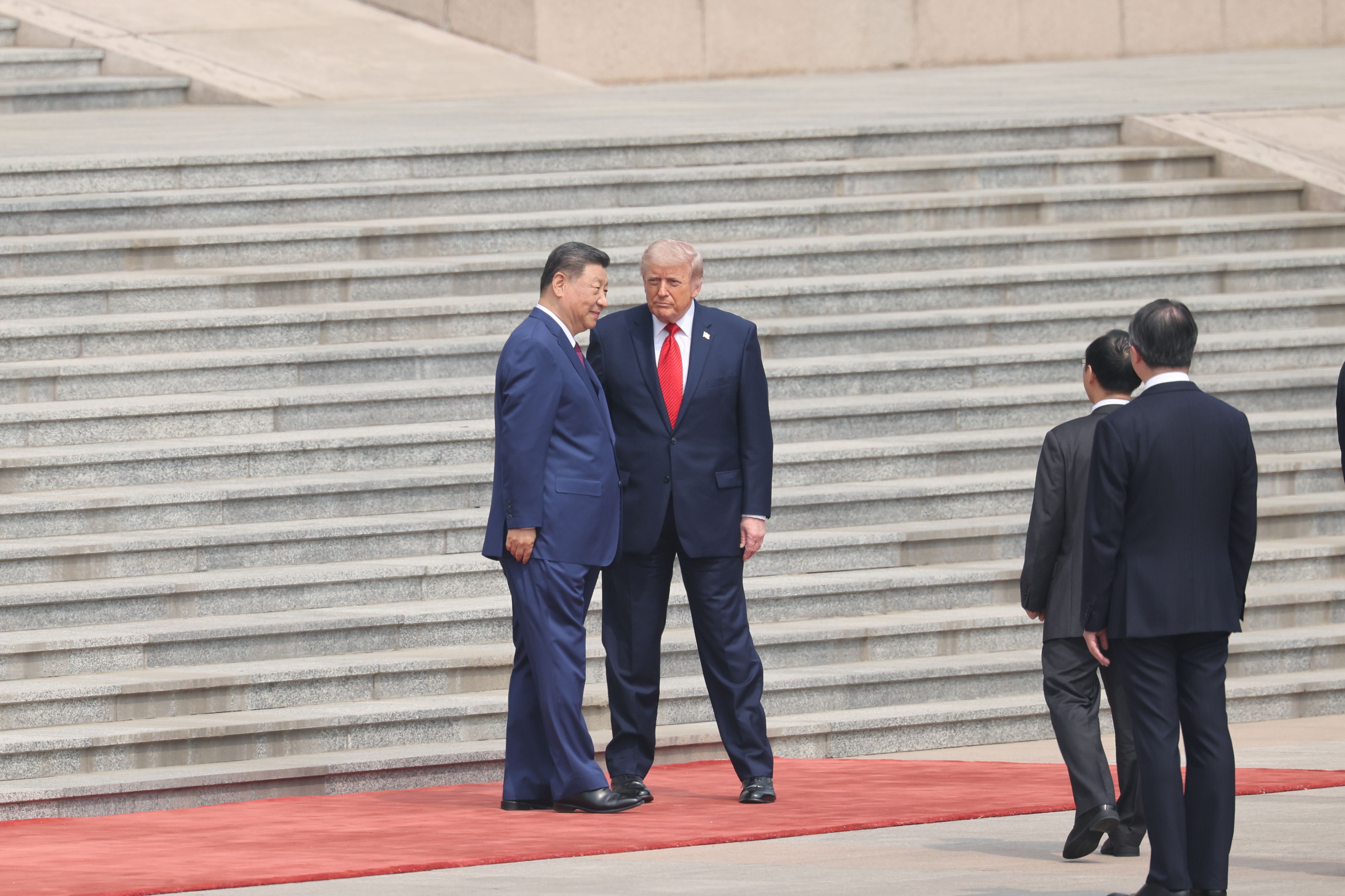 Trump y Xi frente a frente en Pekín: así fue la llegada del presidente de EE. UU. al corazón del poder chino