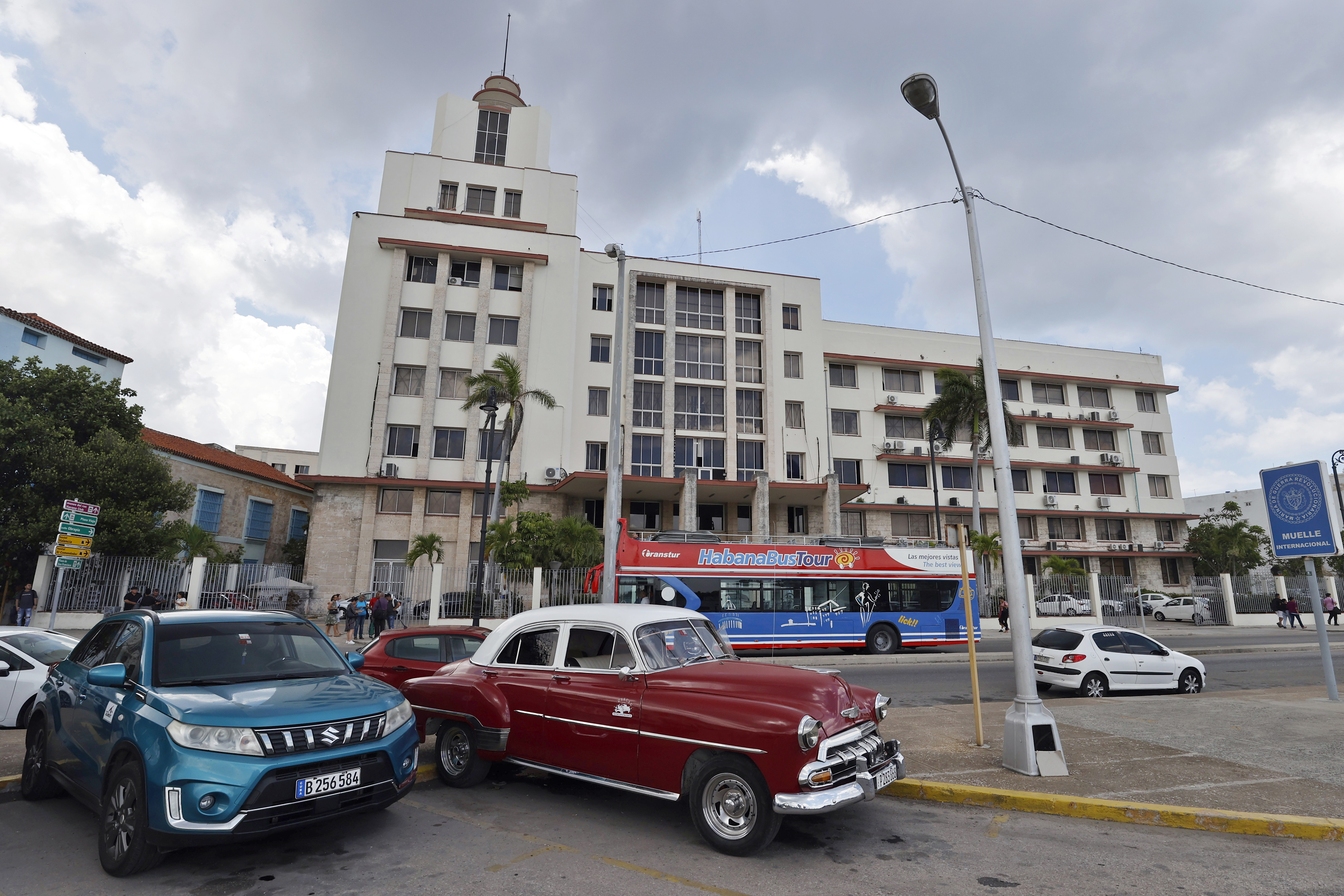 El exmandatario cubano Raúl Castro fue acusado formalmente por el Departamento de Justicia de Estados Unidos de cargos que incluyen asesinato y conspiración para matar a ciudadanos estadounidenses.'