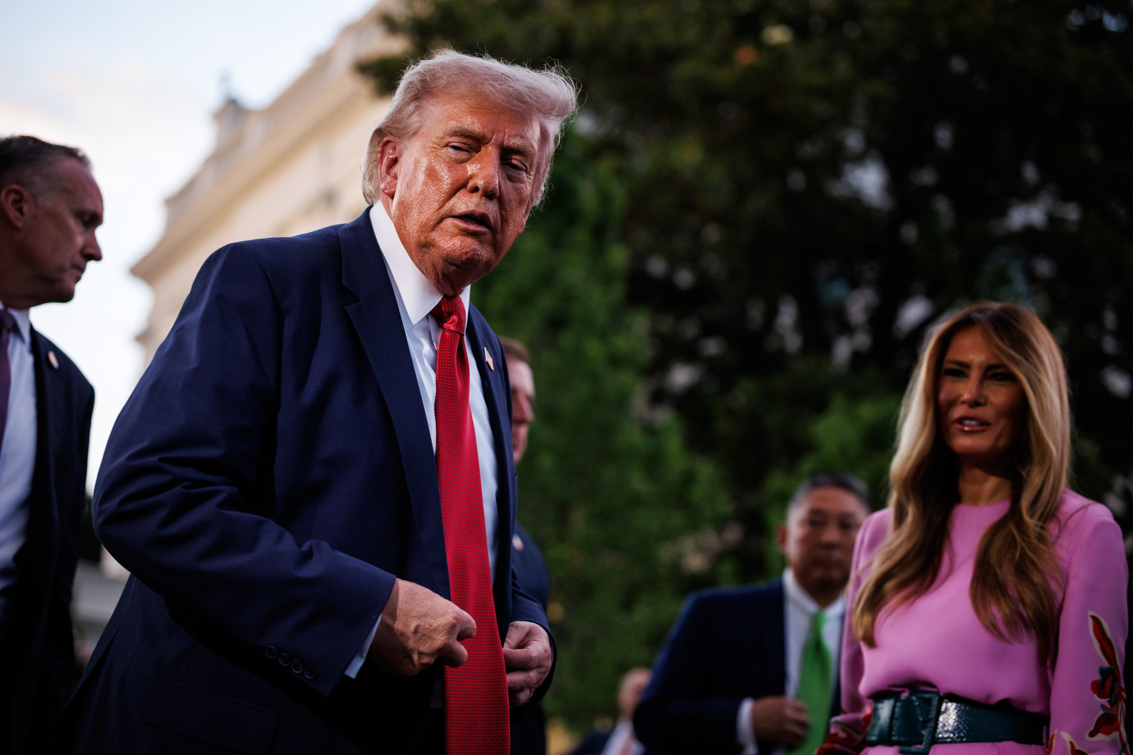 El presidente de Estados Unidos, Donald Trump. (Foto Prensa Libre: EFE/EPA/SAMUEL CORUM / POOL). 