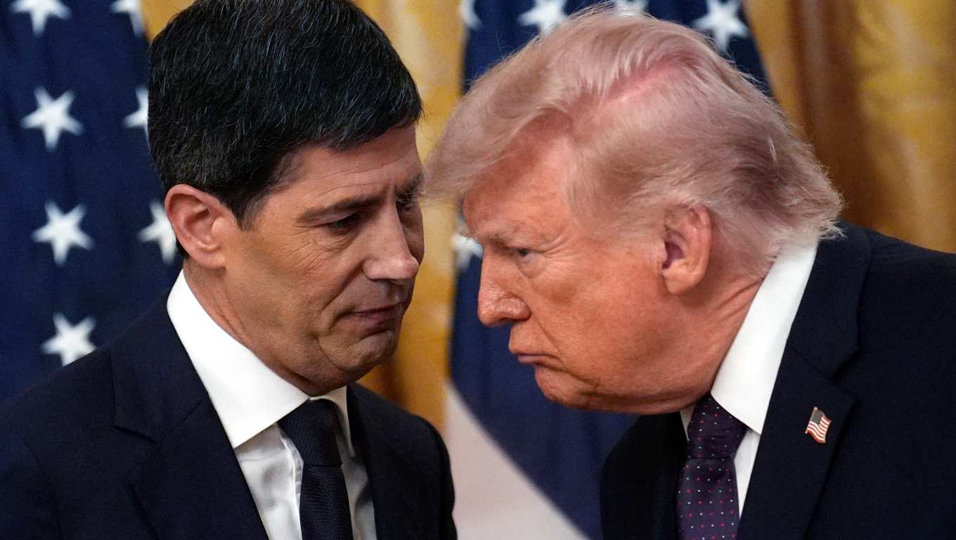 Donald Trump, presidente de EE. UU., vuelve a enfrentarse a la Reserva Federal (Fed) por el aumento de los tipos de interés.