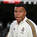 MADRID, 23/05/2026.-El jugador del Real Madrid Kylian Mbappé, antes del partido de la jornada 38 de LaLiga EA Sports entre el Real Madrid y el Athletic Club de Bilbao, este sábado en el estadio Santiago Bernabéu en Madrid.-EFE/ Fernando Villar