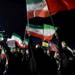 TEHRAN (Iran (Islamic Republic Of)), 29/05/2026.- Iranians hold national flags during a gathering in support of the Iranian government and against the United States and Israel in Tehran, Iran, 29 May 2026. Iranian Foreign Ministry officials stated that while diplomatic exchanges are ongoing, a political understanding has not yet been finalized. (Estados Unidos, Teherán) EFE/EPA/ABEDIN TAHERKENAREH RESTRICTIONS: NO Access Israel Media/Persian Language TV Stations Outside Iran/Strictly No Access BBC Persian/VOA Persian/Manoto TV/Iran International TV. (As mandated by Iran's Directorate General for Foreign Media) --