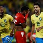 AME7263. RÍO DE JANEIRO (BRASIL), 31/05/2026.- Lucas Paquetá (d) e Igor Thiago (i) de Brasil celebran un gol este domingo, en un partido amistoso previo al Mundial 2026 entre Brasil y Panamá en el estadio Maracaná, en Río de Janeiro (Brasil). EFE/ André Coelho