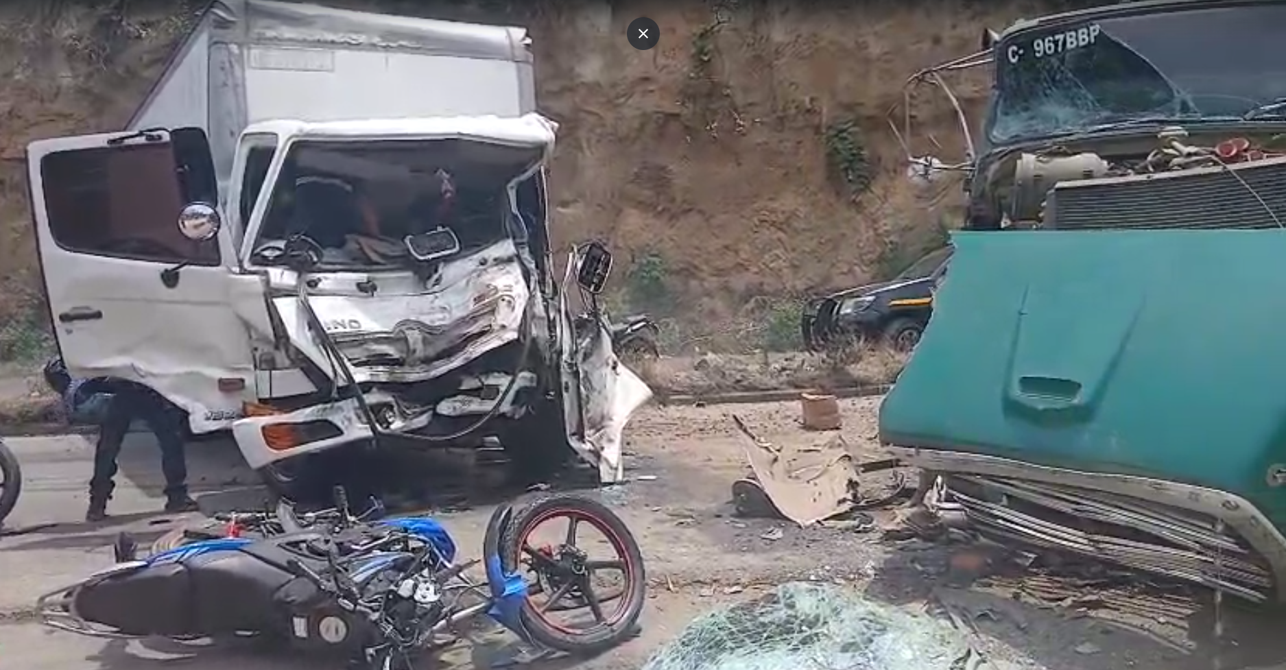 Paso en el km 45 de la ruta Interamericana permanece cerrado por choque múltiple