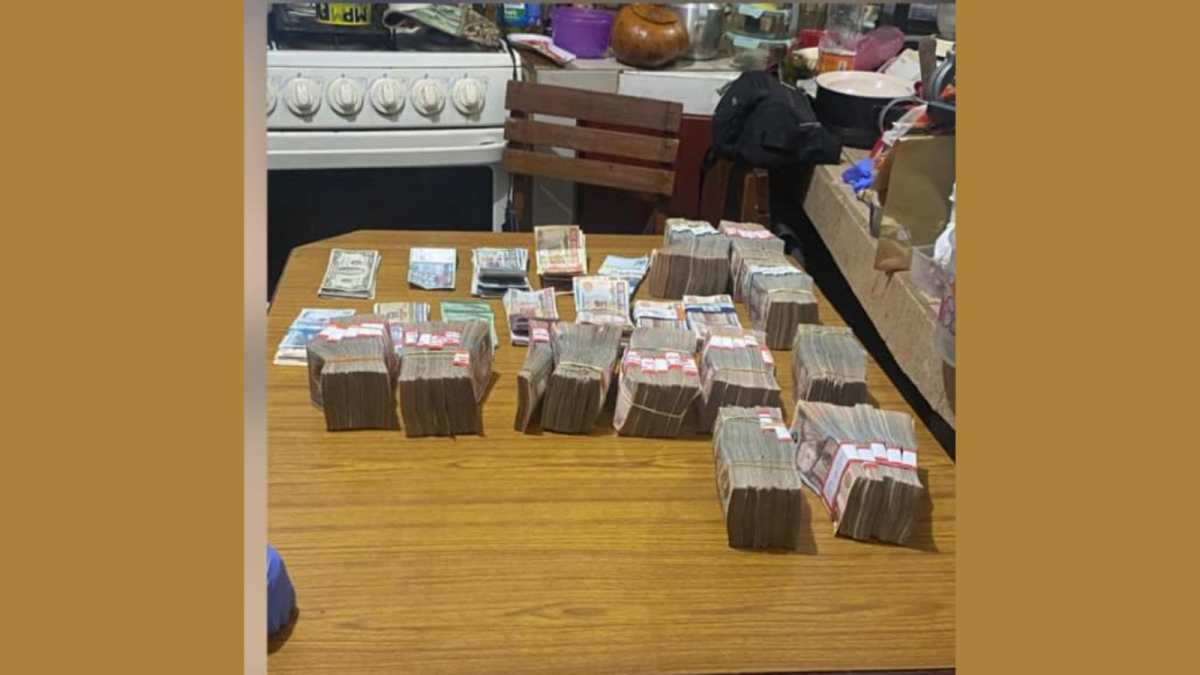 Allanamientos en Xela dejan capturas y decomiso de más de Q676 mil en efectivo