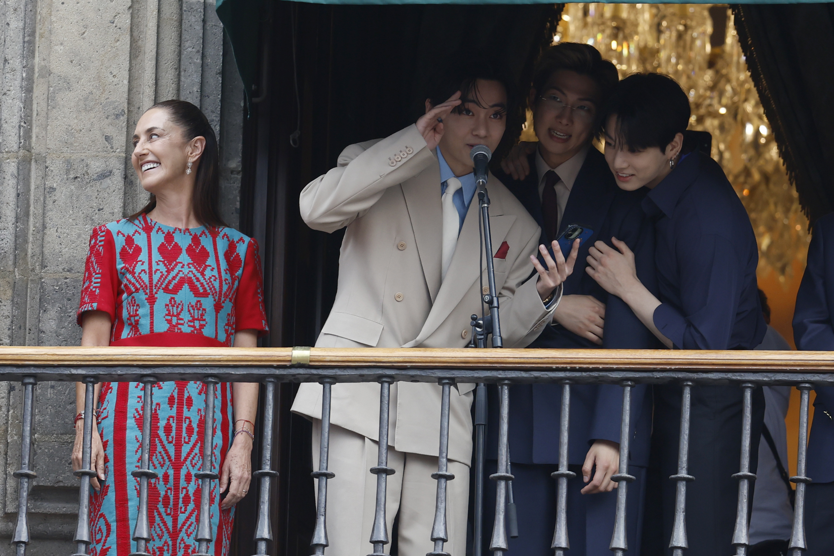 BTS VISITA MEXICO 010'