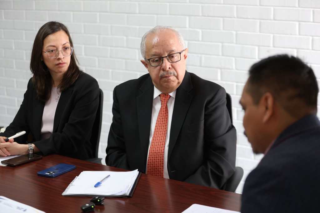 El canciller Carlos Ramiro Martínez durante una citación sobre el caso de adopciones ilegales vinculadas al Hogar Elisa Martínez y el seguimiento a casos identificados.
