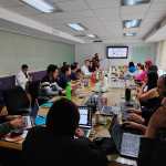 Periodistas de Prensa Libre reciben capacitaciones sobre inteligencia artificial durante un programa impulsado por Google News Initiative (Foto Prensa Libre: Axel Vicente)