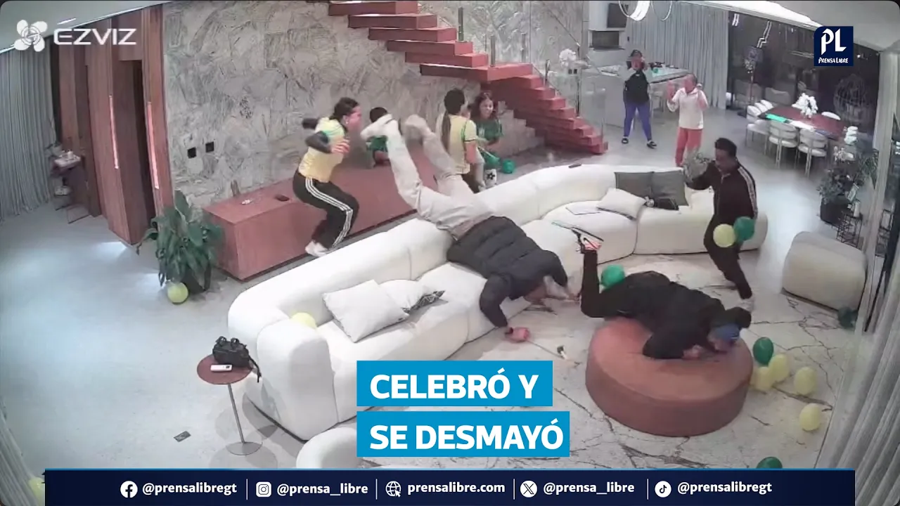 Un futbolista brasileño recibió la noticia de que será convocado para el Mundial 2026 y celebró emocionado en su casa. La alegría duró pocos segundos, pues el jugador se desmayó durante el festejo. Una cámara de seguridad grabó el momento y el video generó reacciones en redes sociales.