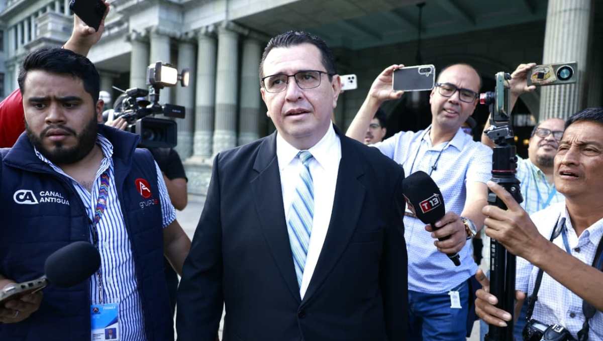 Gabriel Estuardo García Luna es designado fiscal General por el presidente Bernardo Arévalo. (Foto Prensa Libre: Javier González)