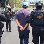 Agentes de la SGAIA detienen en Malacatán, San Marcos, a Manuel “V”, requerido por Estados Unidos por narcotráfico. (Foto Prensa Libre: MP)