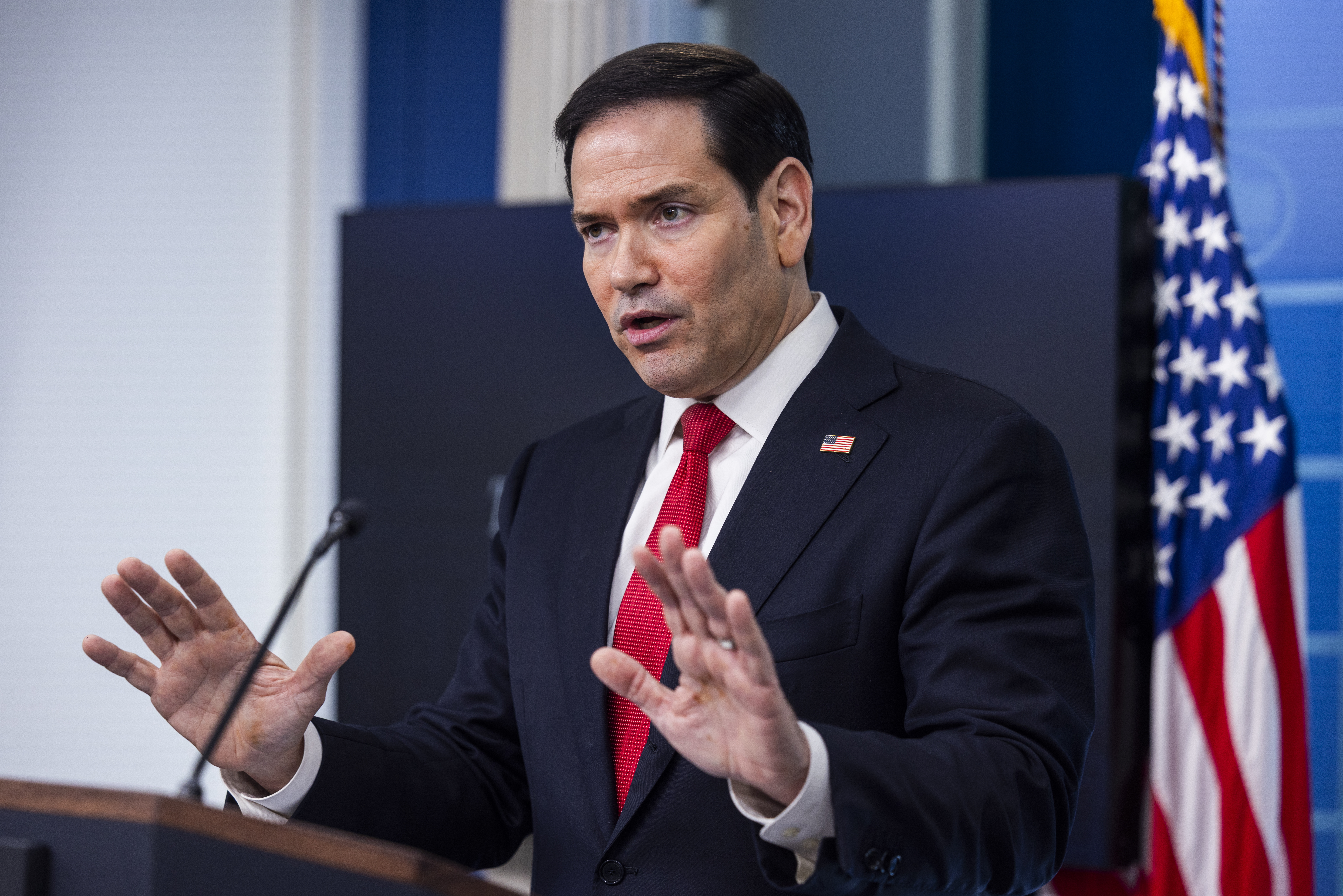 “Un fugitivo de la justicia”: Marco Rubio habla de Raúl Castro y qué planes tiene EE. UU. tras acusarlo de asesinato