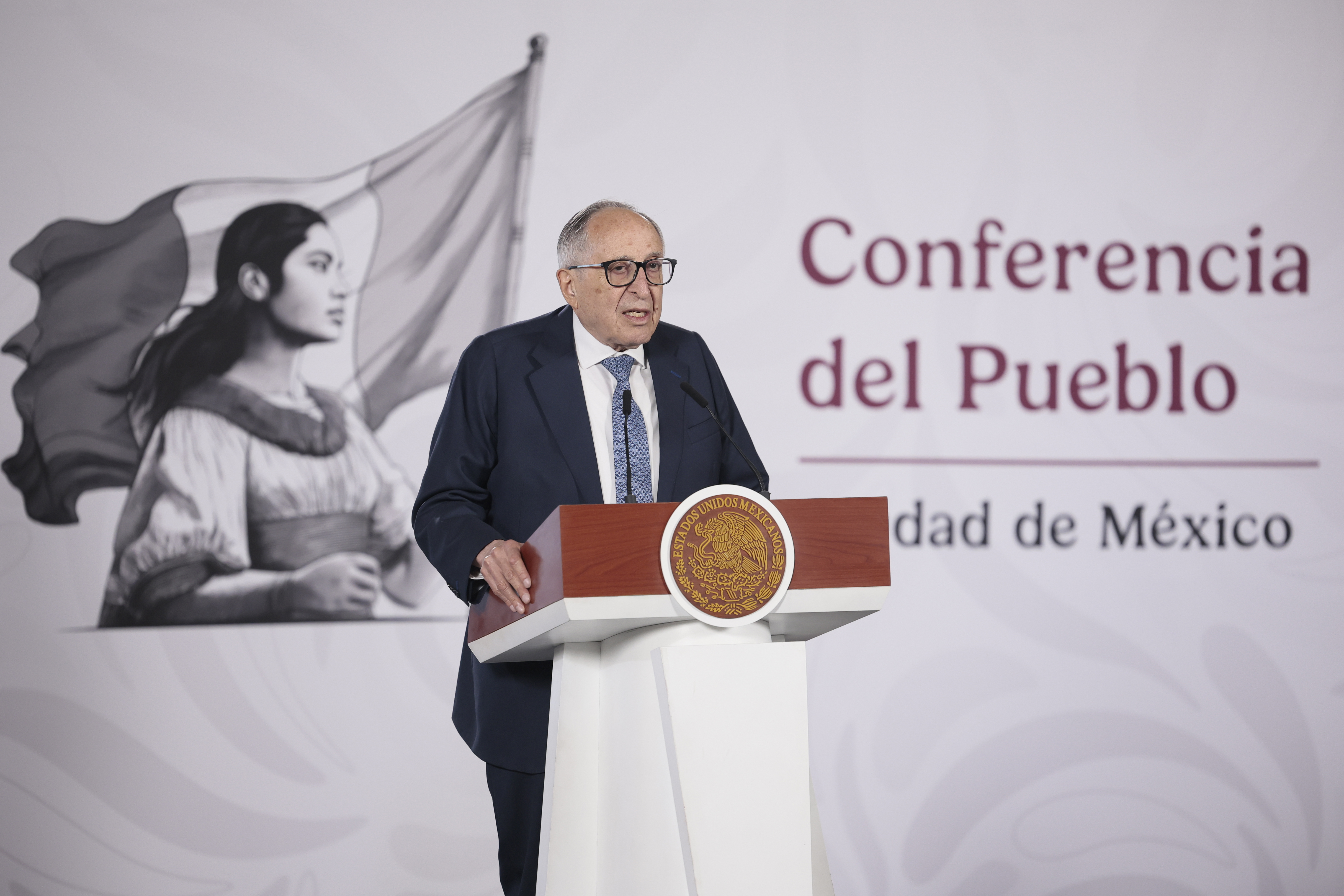 México refuerza vigilancia por ébola y afirma que riesgo es "muy bajo" en el país