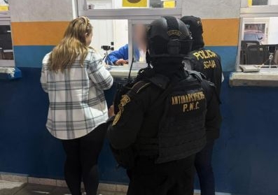 Mujer vinculada a Los Valles es detenida