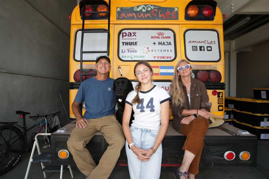 AMUNCHES TRAVELERS